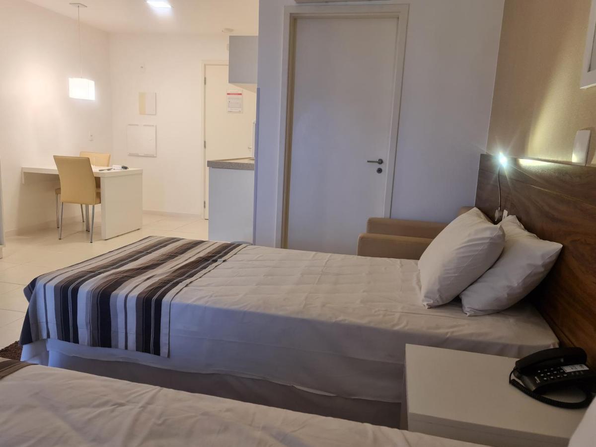 Апарт готель Flat Particular - Shn - Vista Livre Esplanada Бразиліа Екстер'єр фото